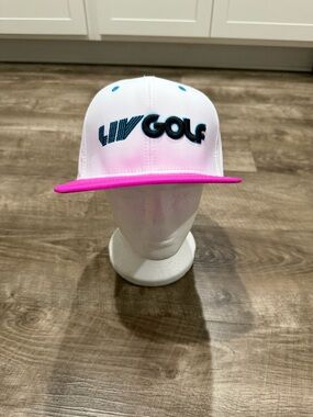 LIV GOLF MENS MIAMI HOT PINk/WHITE HTF RARE FASHION ATHLETIC ONESIZE SNAPBACK